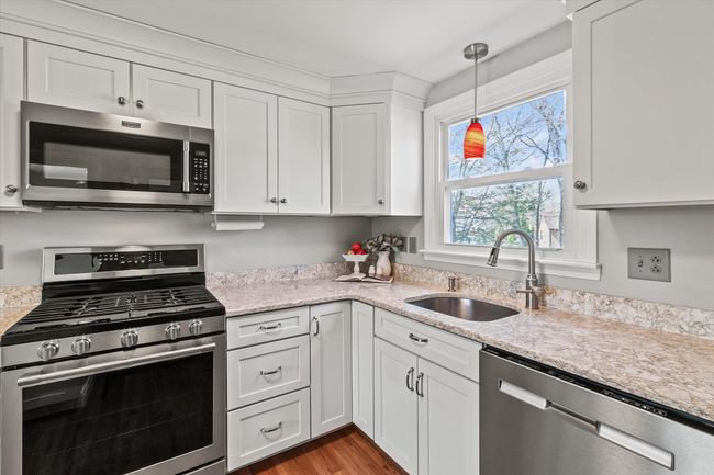17 Cindy Dr, House other with 3 bedrooms, 2 bathrooms and null parking in Nashua NH | Image 14