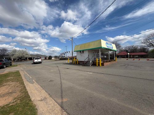 3621 Camp Robinson Rd, North Little Rock, AR, 72118 | Card Image