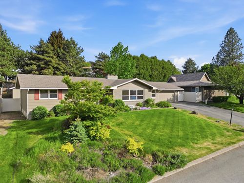 5207 S Dearborn Dr, Spokane, WA, 99223 | Card Image