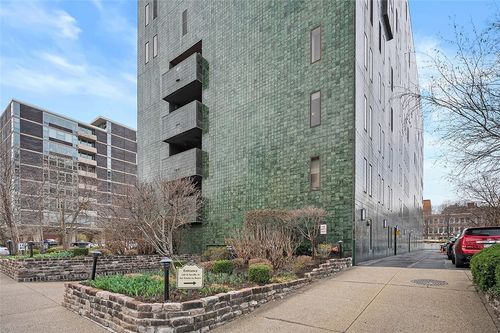 apt-402-540 N Neville St, Oakland, PA, 15213-2837 | Card Image