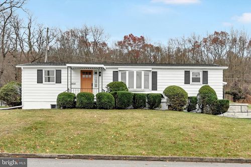 2200 Spruce St, ASHLAND, PA, 17921-1606 | Card Image