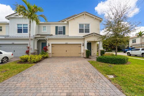 1595 Evergreen Ter, Hollywood, FL, 33021-2073 | Card Image