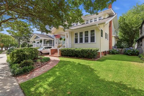 1027 Cambridge Cres, Norfolk, VA, 23508-1219 | Card Image