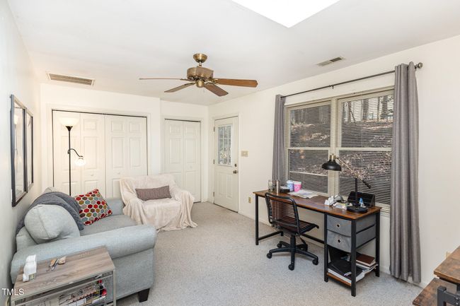 Apt Living Room | Image 9