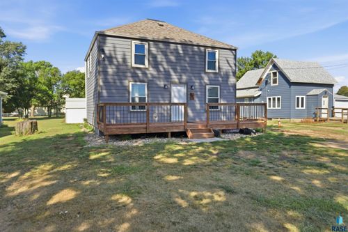 641 Railway Ave, Canistota, SD, 57012-2108 | Card Image