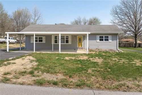 3419 S 30th St, Saint Joseph, MO, 64503-1213 | Card Image