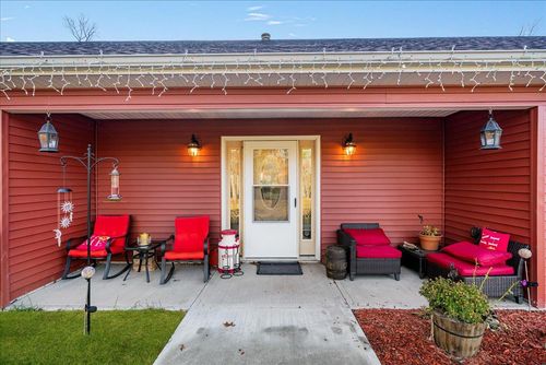 635 Crystal Lake Rd, Narrowsburg, NY, 12764-4424 | Card Image