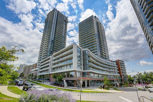 1005-38 Forest Manor Rd, North York, ON, M2J0H4 | Card Image