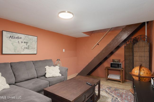 Basement Shelter | Image 30