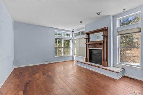 2 Bridle Way, Pawling, NY, 12564-2219 | Card Image