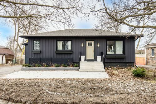 7845 Yonge St, Innisfil, ON, L9S1K8 | Card Image
