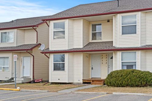 {{alt}} | Card Image