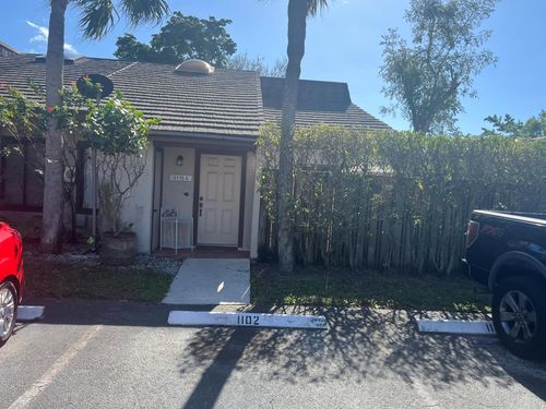 apt-c-4131 Palm Bay Cir, West Palm Beach, FL, 33406-9063 | Card Image
