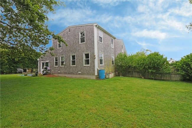 23 Sherman Ln, House other with 6 bedrooms, 3 bathrooms and 6 parking in Middletown RI | Image 5