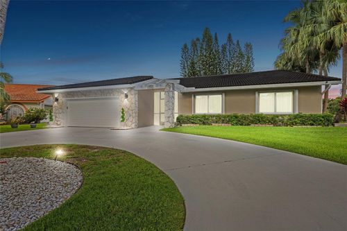 7626 Nw 87th Ave, Tamarac, FL, 33321-1643 | Card Image