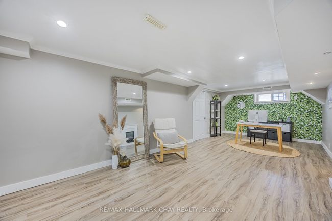 7913 Main St, House other with 3 bedrooms, 2 bathrooms and 4 parking in Adjala Tosorontio ON | Image 19