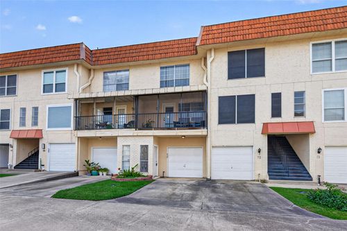 71 Regency Pt, Montgomery, TX, 77356-9094 | Card Image
