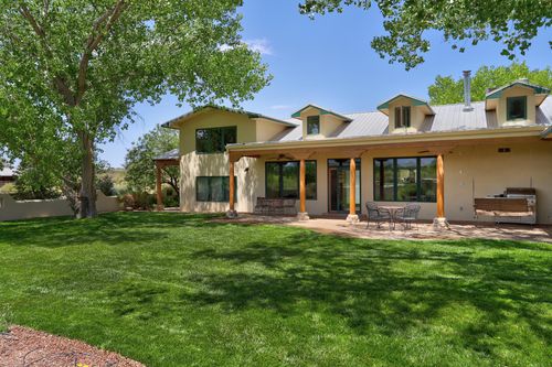 276 Trosello Rd, Corrales, NM, 87048-6104 | Card Image