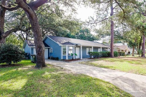 6152 Chablis Ln, Pensacola, FL, 32504-4762 | Card Image