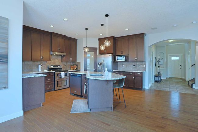 41 Rockford Terrace Nw, House other with 4 bedrooms, 4 bathrooms and 4 parking in Calgary AB | Image 8