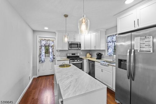 639 Parkview Ave, North Plainfield, NJ, 07063-1836 | Card Image