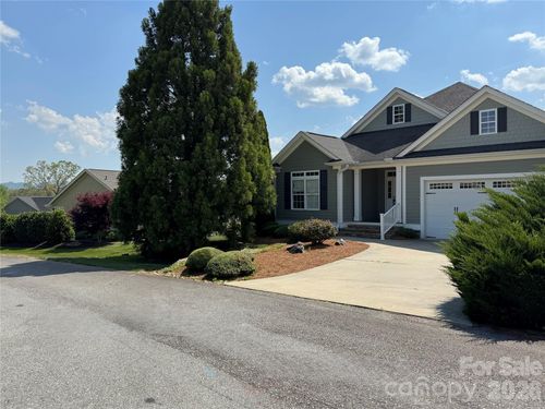 25 Copper Ct, Hendersonville, NC, 28792-5895 | Card Image