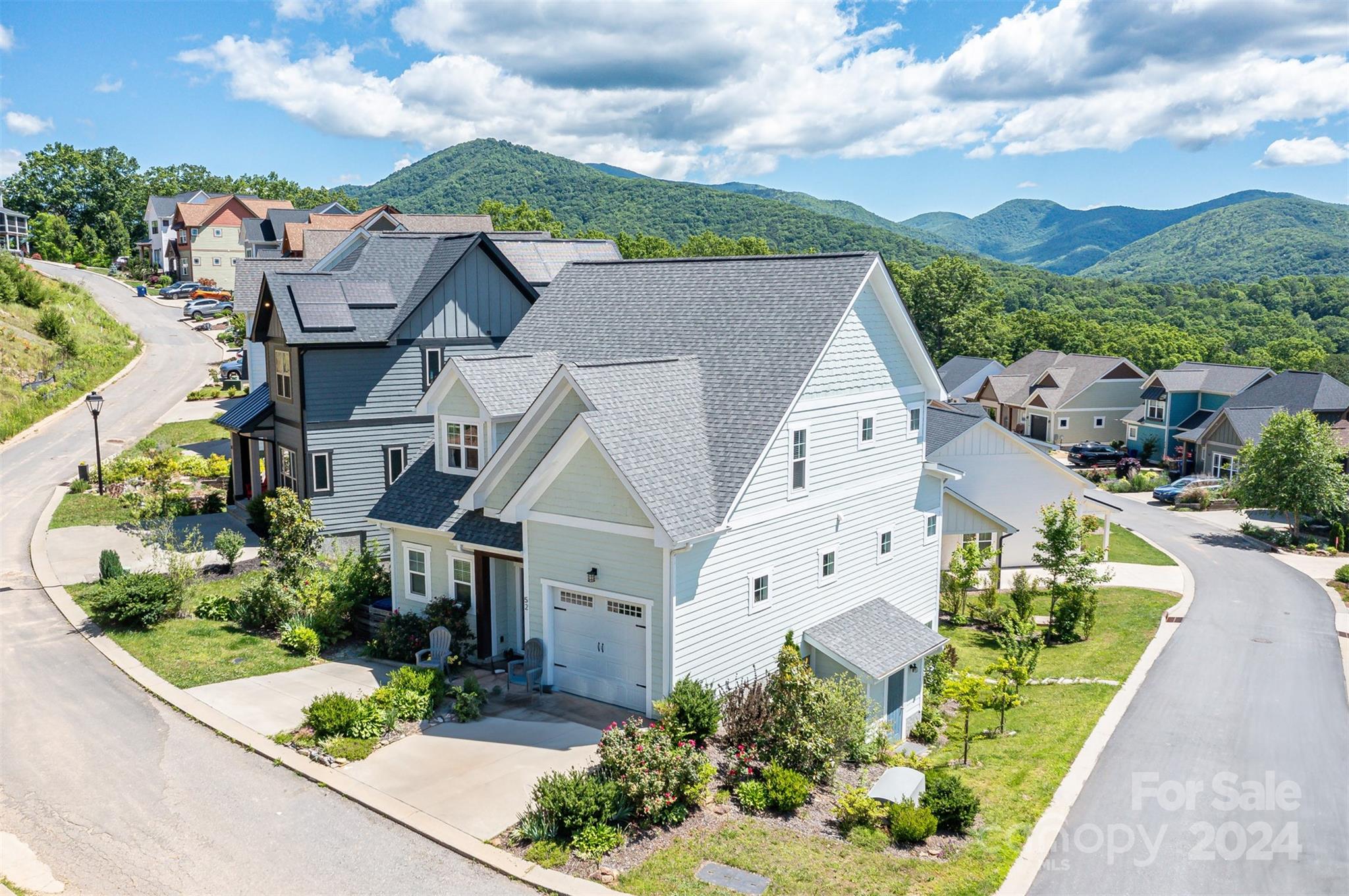 Tudor Way, Black Mountain, NC 28711