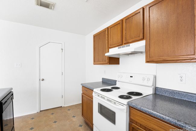 9 Breakers Pt, House other with 3 bedrooms, 3 bathrooms and null parking in San Antonio TX | Image 9