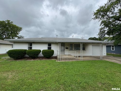 207 W Bond St, Morton, IL, 61550-1514 | Card Image