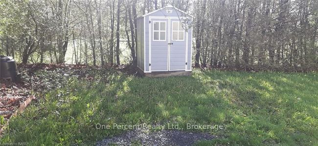 111 Calderwood Dr, House other with 3 bedrooms, 2 bathrooms and 4 parking in Kingston ON | Image 6
