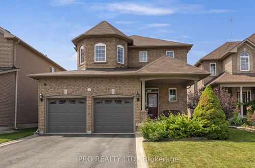 4 Ash Crt, Brampton, ON, L7A1L5 | Card Image