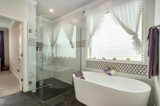 1027 Alex Dr, House other with 3 bedrooms, 3 bathrooms and null parking in Springtown TX | Image 17