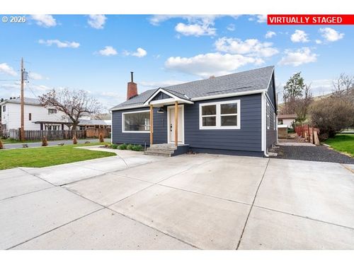 420 Water St, Heppner, OR, 97836-2069 | Card Image