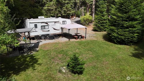 104 Rainbow Pl, Packwood, WA, 98361-9737 | Card Image