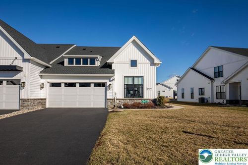 6979 Pine Ln, BATH, PA, 18014-7805 | Card Image