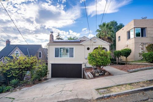 2925 El Monte Ave, Oakland, CA, 94605-4105 | Card Image
