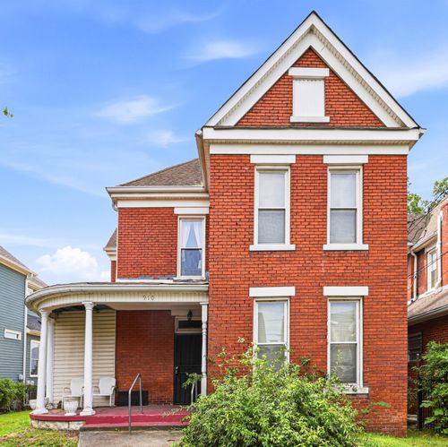 910 E Martin Luther King Boulevard, Chattanooga, TN, 37403 | Card Image