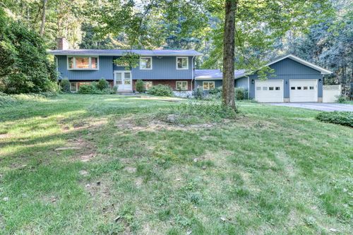 16 Westgate Ln, Storrs Mansfield, CT, 06268-1526 | Card Image