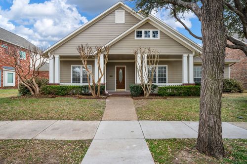 1806 E Branch Hollow Dr, Carrollton, TX, 75007-1442 | Card Image