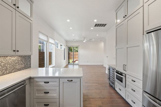 B - 4020 Valley View Rd, House other with 3 bedrooms, 3 bathrooms and 2 parking in Austin TX | Image 17