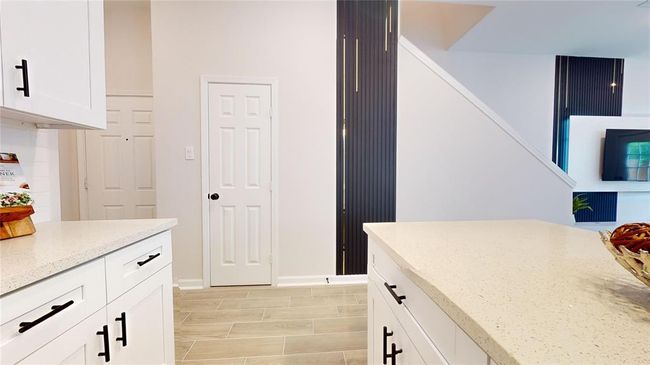 6211 Fairchild St, House other with 3 bedrooms, 3 bathrooms and 2 parking in Houston TX | Image 7