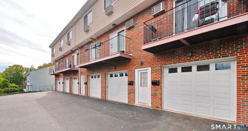 5-96 Columbus Pl, Stamford, CT, 06907-1616 | Card Image