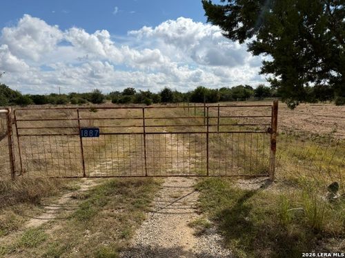 1887 Lange Rd, Harper, TX, 78631-8418 | Card Image
