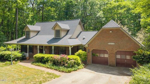 8705 Trailing Cedar Ct, Raleigh, NC, 27613-1136 | Card Image