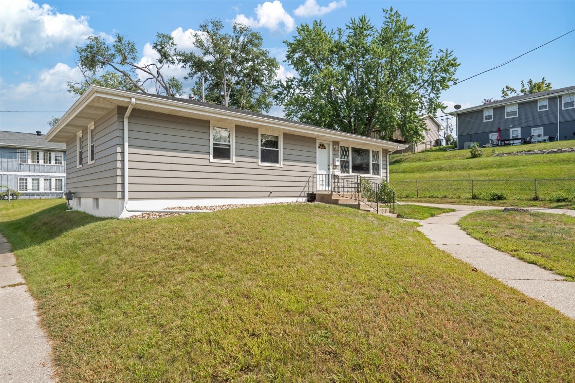 Cach Ln, Cedar Rapids, IA 52404