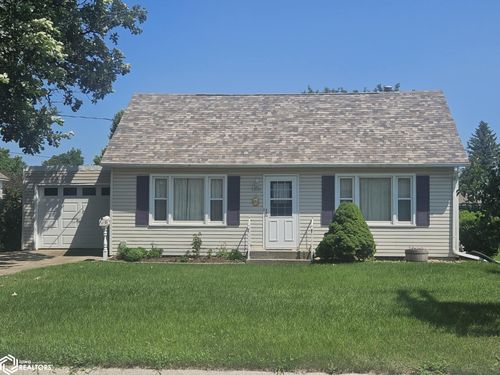 1305 Bank St, Webster City, IA, 50595-1844 | Card Image