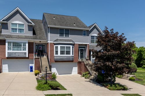 102 Lenox Dr, Imperial, PA, 15126-1253 | Card Image