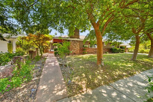 5098 N Del Mar Ave, Fresno, CA, 93704-2803 | Card Image