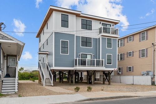 2-30 Cable Ave, Salisbury, MA, 01952-2716 | Card Image