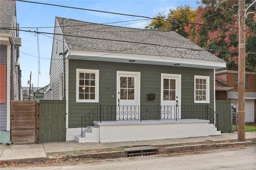 1025 Congress St, New Orleans, LA, 70117-6103 | Card Image